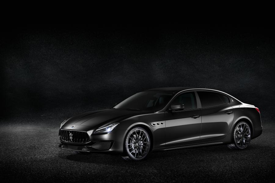  Maserati Quattroporte S Nerissimo 2018 года  (фото 1 из 4)